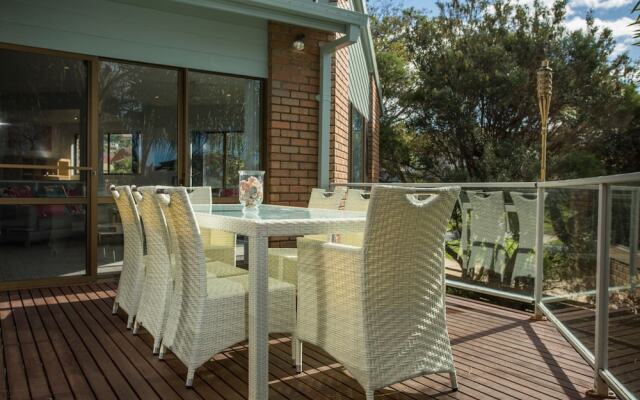 'Sapphire Gem' At Tura Beach