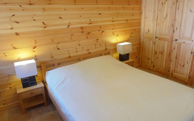 Rhodonite 33 Ollon in Ollon