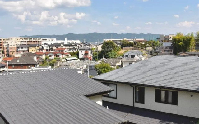Osaka English House