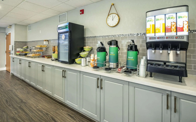 Quality Inn & Suites