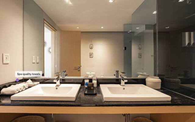 Casai Luxury Designer Apt in the Best Location