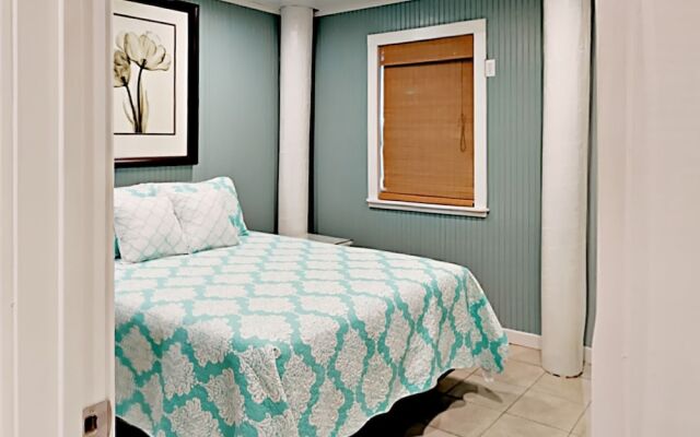Paradise Hideout - One Bedroom Townhome