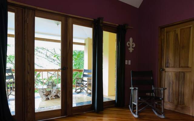 Monos Locos - Portasol Vacation Rental