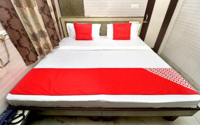 OYO 23084 Chhabra Guest House
