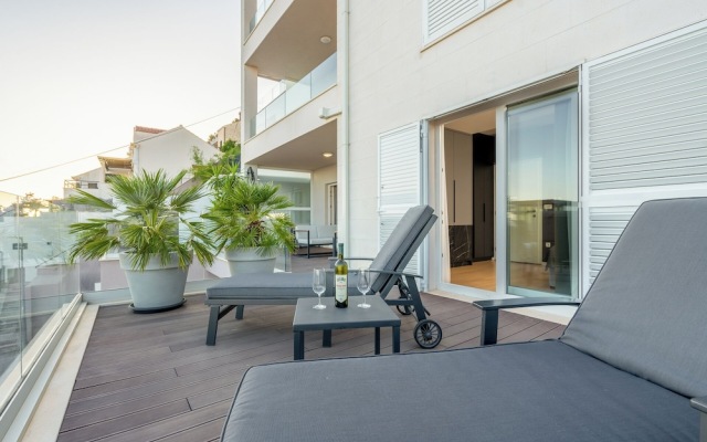Ragusa Viewpoint apartment by Dubrovnik View