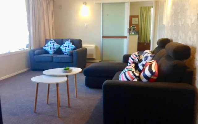 Big & Bright Guest House