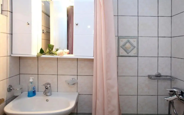 Apartments Avra