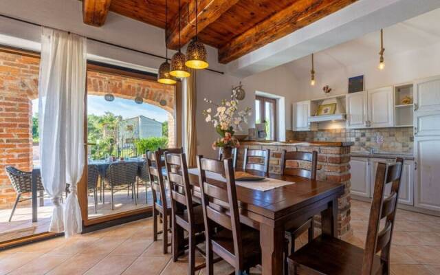 Paradis 6 Comfortable Holiday Residence