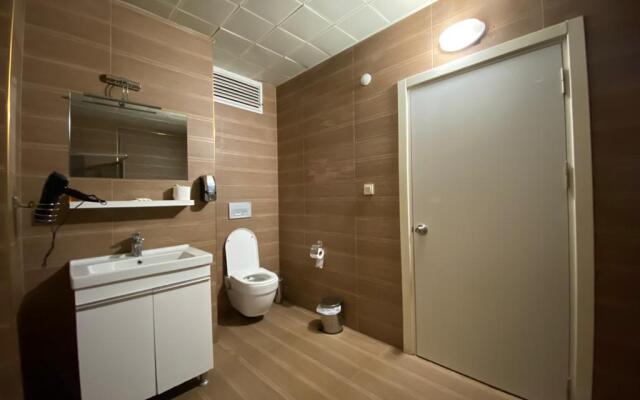 Grand 53 Hotel