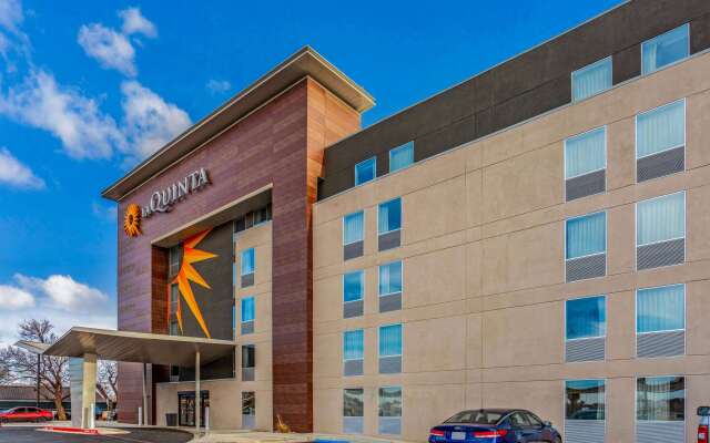 La Quinta Inn & Suites by Wyndham Lubbock West Medical Centr