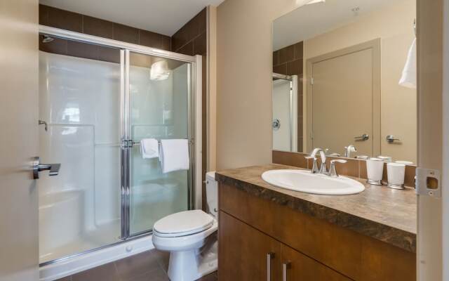 Vetro Apartments by Corporate Stays