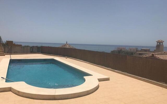 Rooms in Seafront Villa