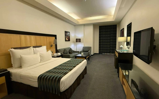 Sunday Business Avenue Formerly Rand Hotel