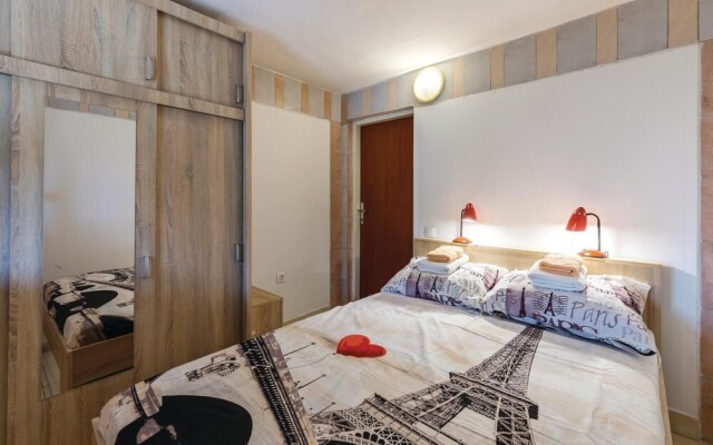 Nice Home in Valtura With Wifi and 2 Bedrooms