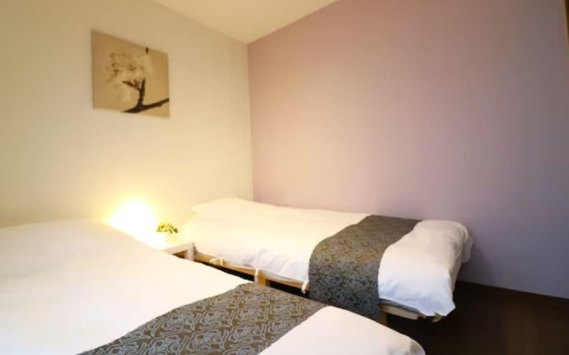 Nishi-Shinjuku HOUSE FIVE 1F