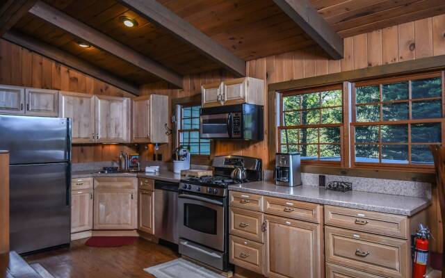 Oakleaf Lodge 5 Bedroom House