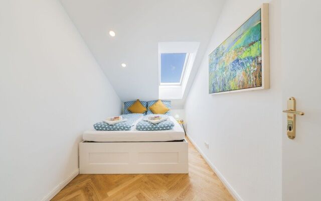 100sqm w terrace-Danube-AC - Netflix-3BR