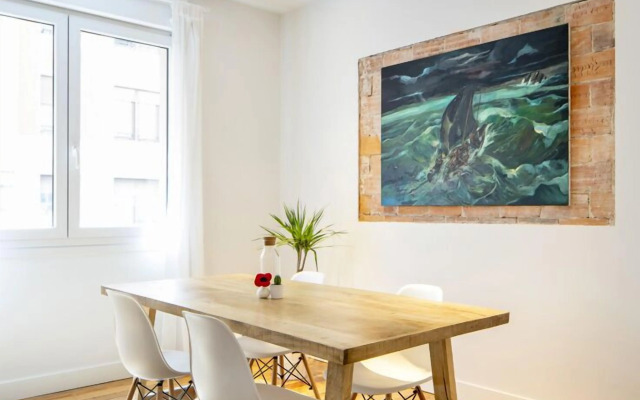 Great Location Nearby Plaza Moyua and Guggenheim