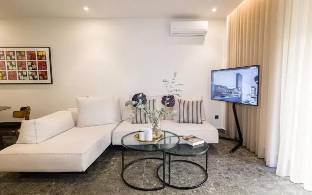 Luxury Apt Near the Beach Athens Riviera by Olon