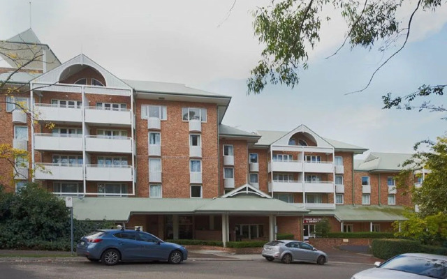 Waldorf Pennant Hills Apartment Hotel