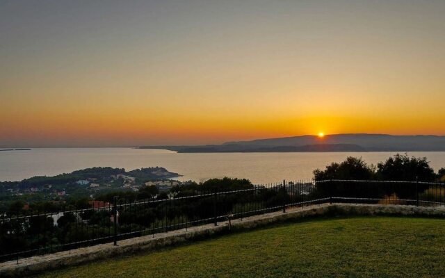 Villa Argostoli Bay