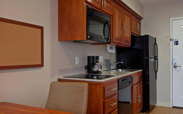 Candlewood Suites LAX Hawthorne by IHG