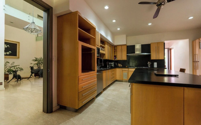 Exclusive House with Lake Chapala Access