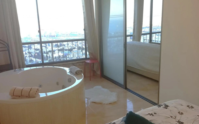 Yefe Nof 3 room flat