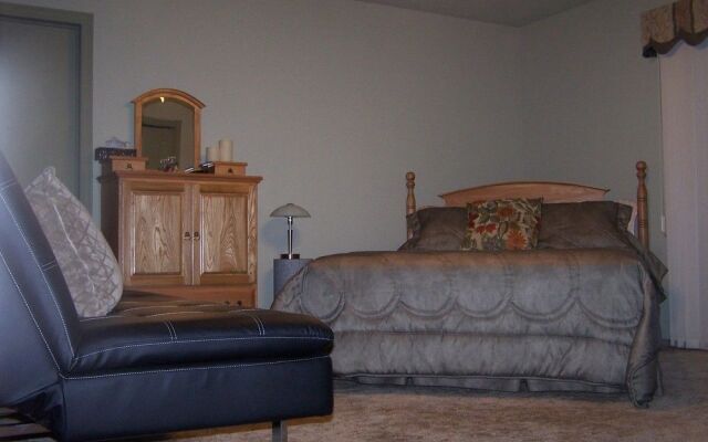 Bee 'n Bee Bed n' Breakfast