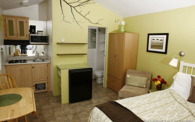 Arden Acres Executive Suites and Cottages