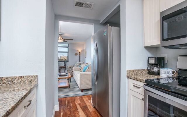 Harbor Tower Gulf Luxe Escape