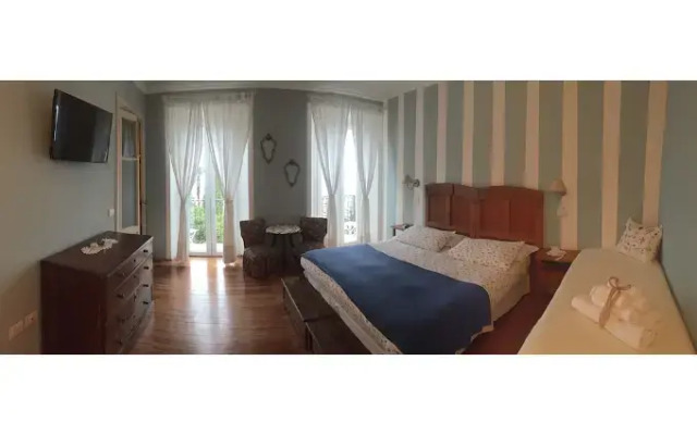 Albergo Ristorante La Ripa