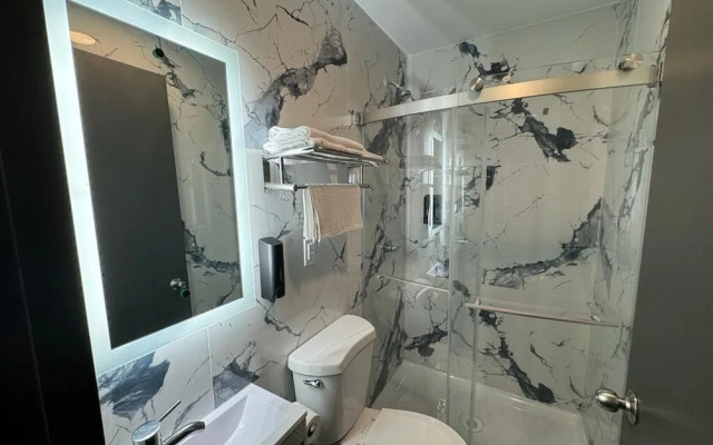 Moon Hotel Brooklyn