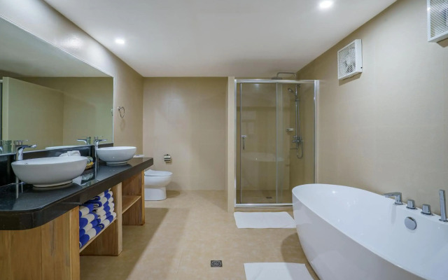 Coco Grove Beach Resort