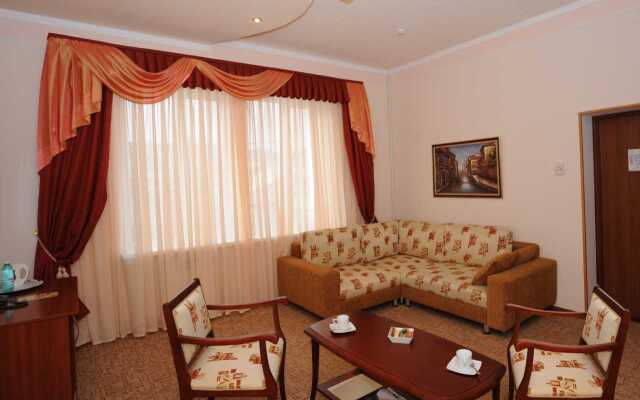 Старый двор