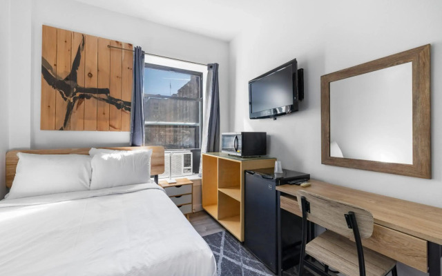 Hotel 27 by LuxUrban