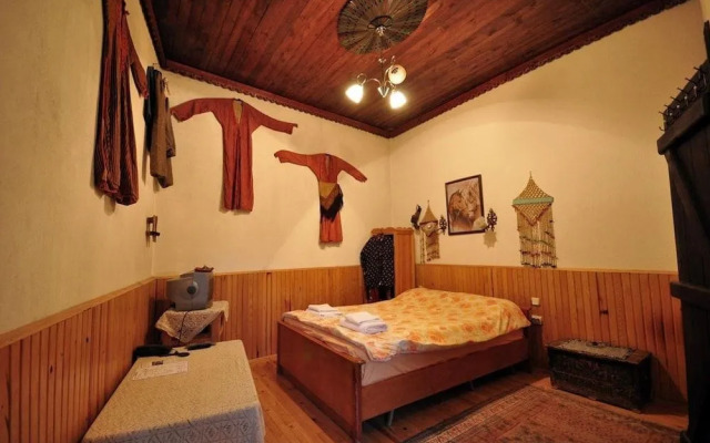 Tokmak Guest House