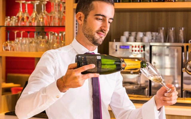 Hotel Indigo Bordeaux Centre Chartrons by IHG