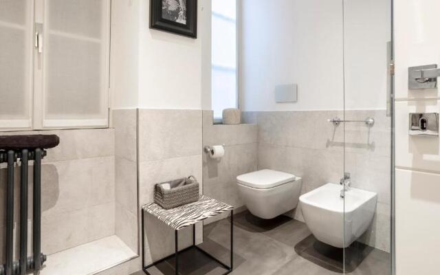 Plum Guide - Paparazzi