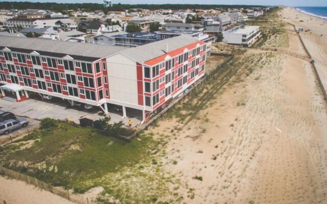 Surf Club Oceanfront Hotel