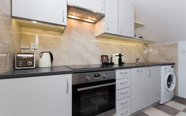 1898 Parkside Boutique Residence