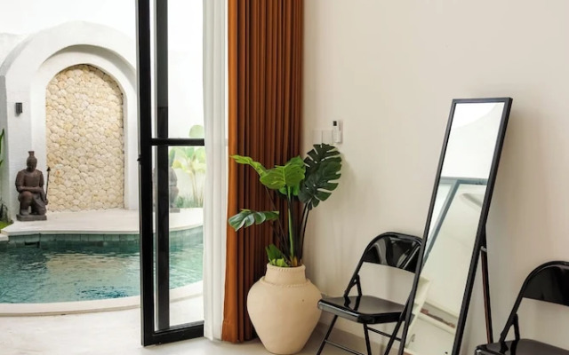 Tropical 2BR Private Villa, 6min Pererenan Beach