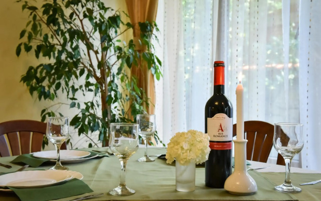 Lina Guest House