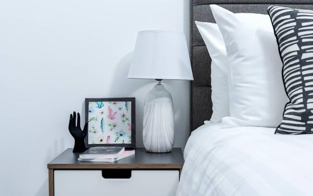 Stunning 2BR Manchester Apartment