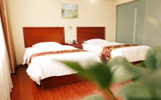 GreenTree Inn ShanDong ZiBo LinZi People Square Long-term Bus Station East Express Hotel – Guest Rooms – Zibo