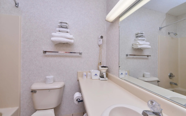 Americas Best Value Inn Decatur, IN