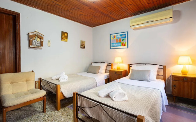 Pylos Sunset Retreat With Panoramic Sea Views