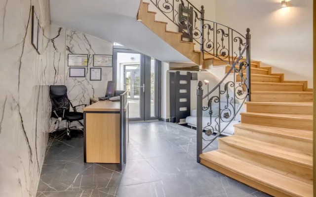 Hotel Forty One Bucharest