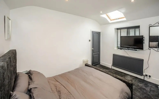 Cottage Hide-out
