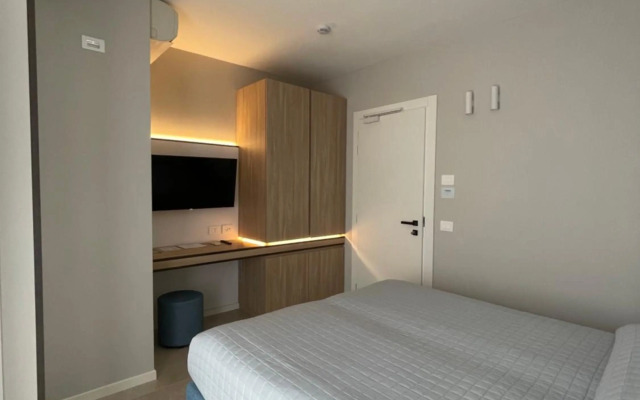 Petit Hotel